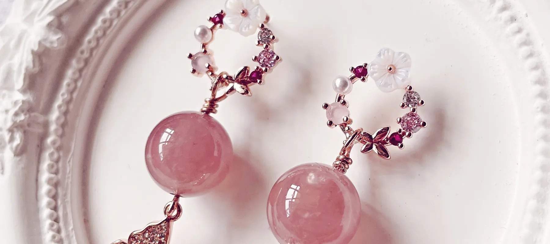 [บัตร Culture Pass] ต่างหูอัญมณีสไตล์ตะวันออก โดย Floral Knots